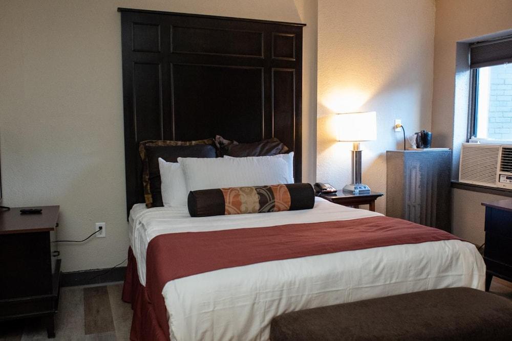 Americas Best Value Inn Dearborn Exteriör bild