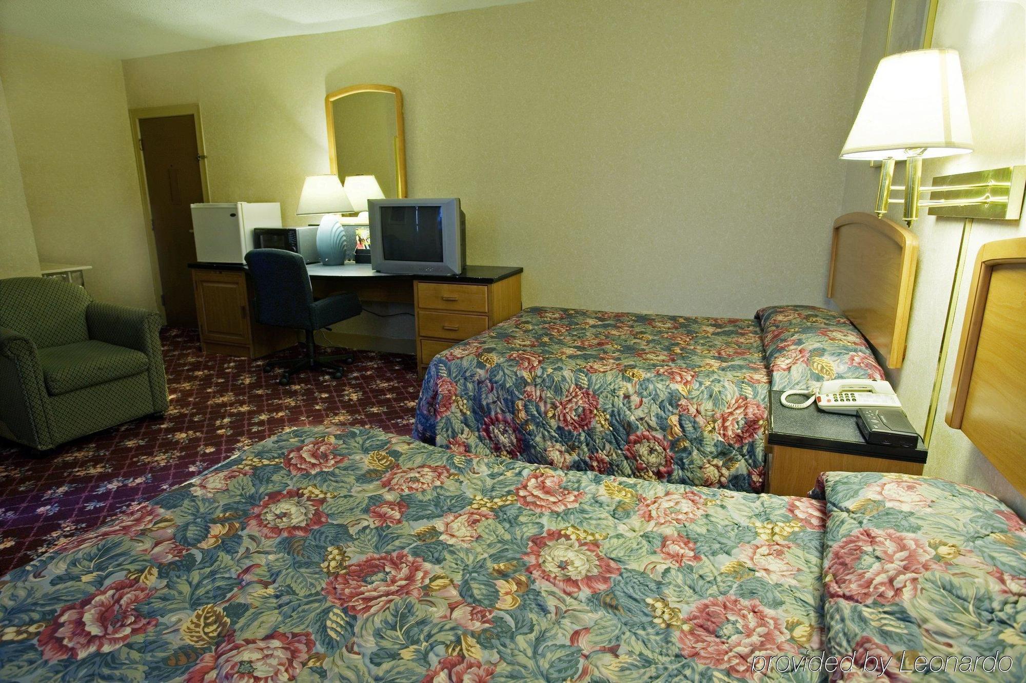 Americas Best Value Inn Dearborn Rum bild